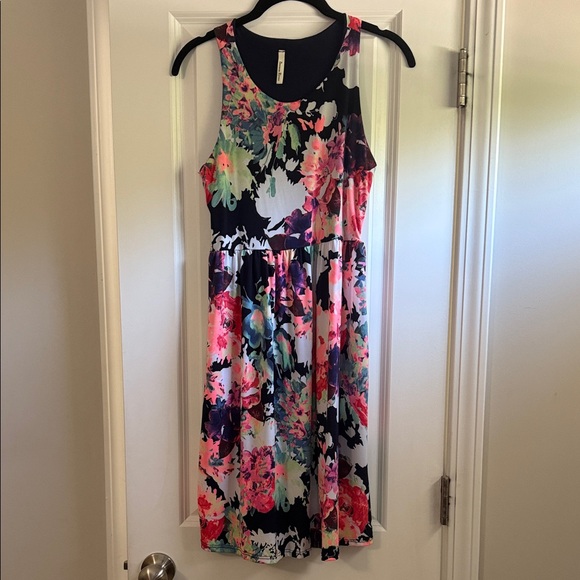 Beeson River Dresses & Skirts - Beeson River Multicolor Floral Midi Dress